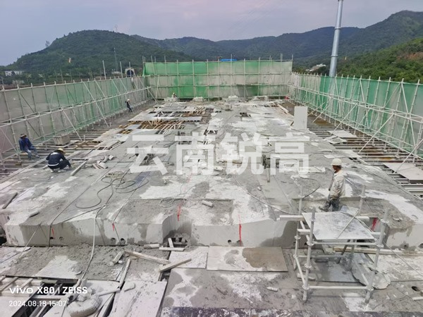 连续梁绳锯切割拆除